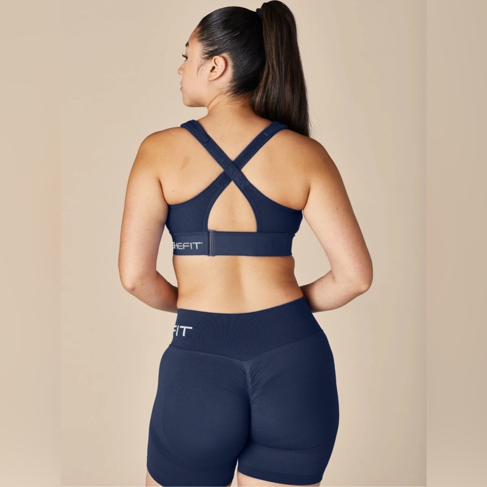 NWT SHEFIT Seamless Shorts in Bold Navy Size 16/XL